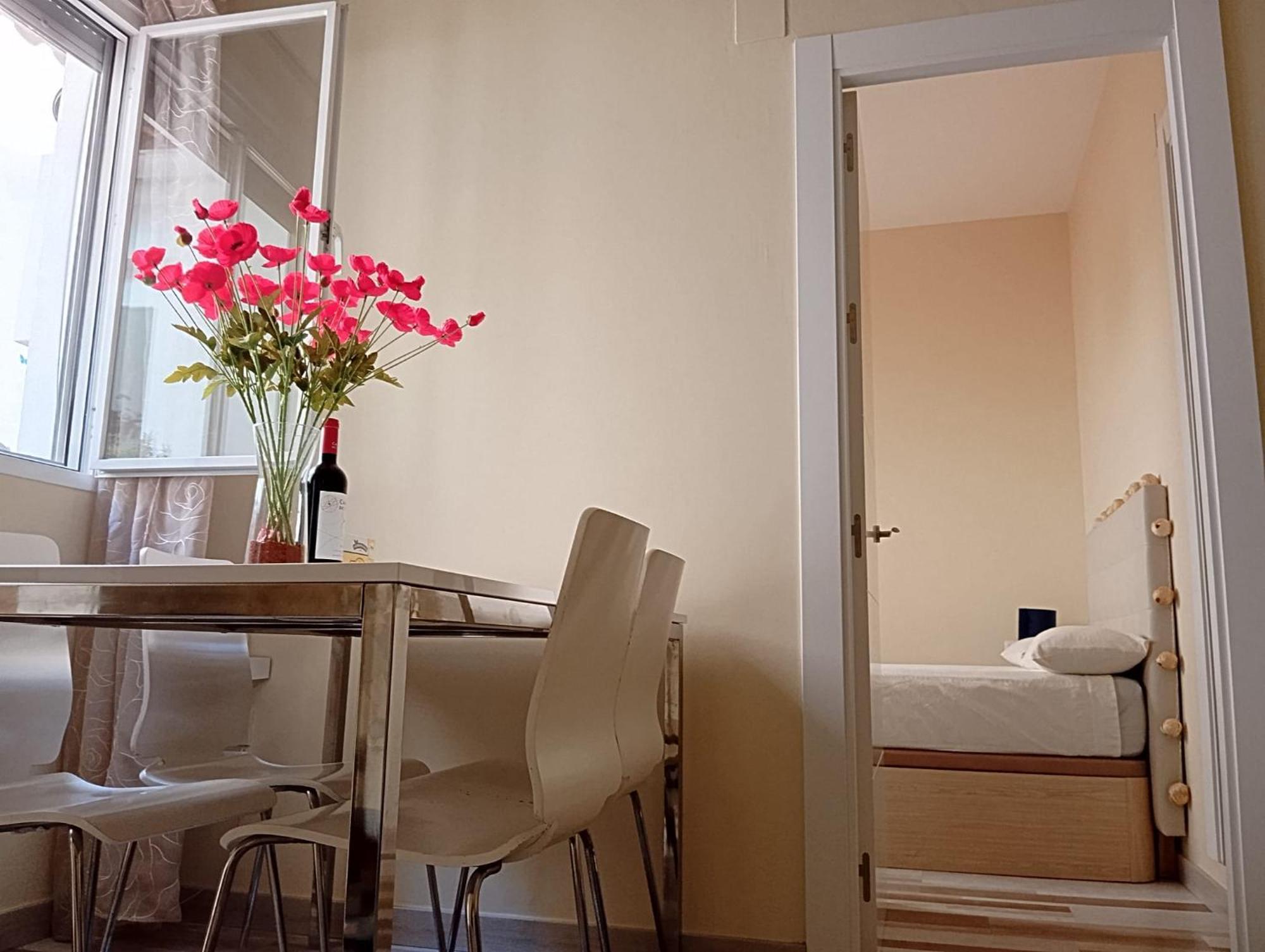 Apartamento Amapola Malaga Ngoại thất bức ảnh
